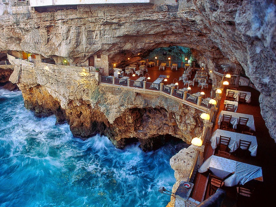 grotta-palazzese-restaurang-i-en-grotta